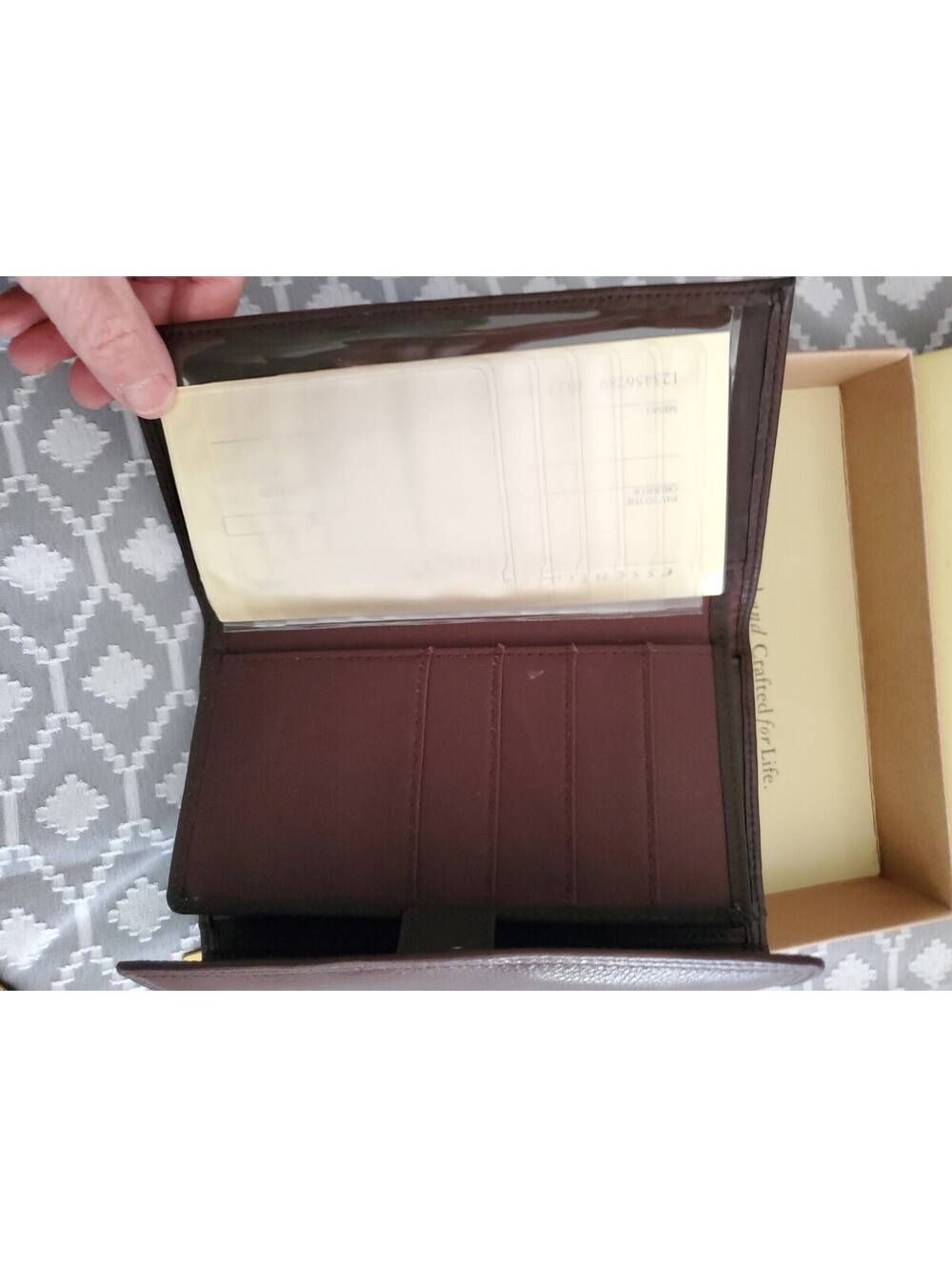 New In Box Rolfs Brown Leather Wallet - Picture 2 of 3